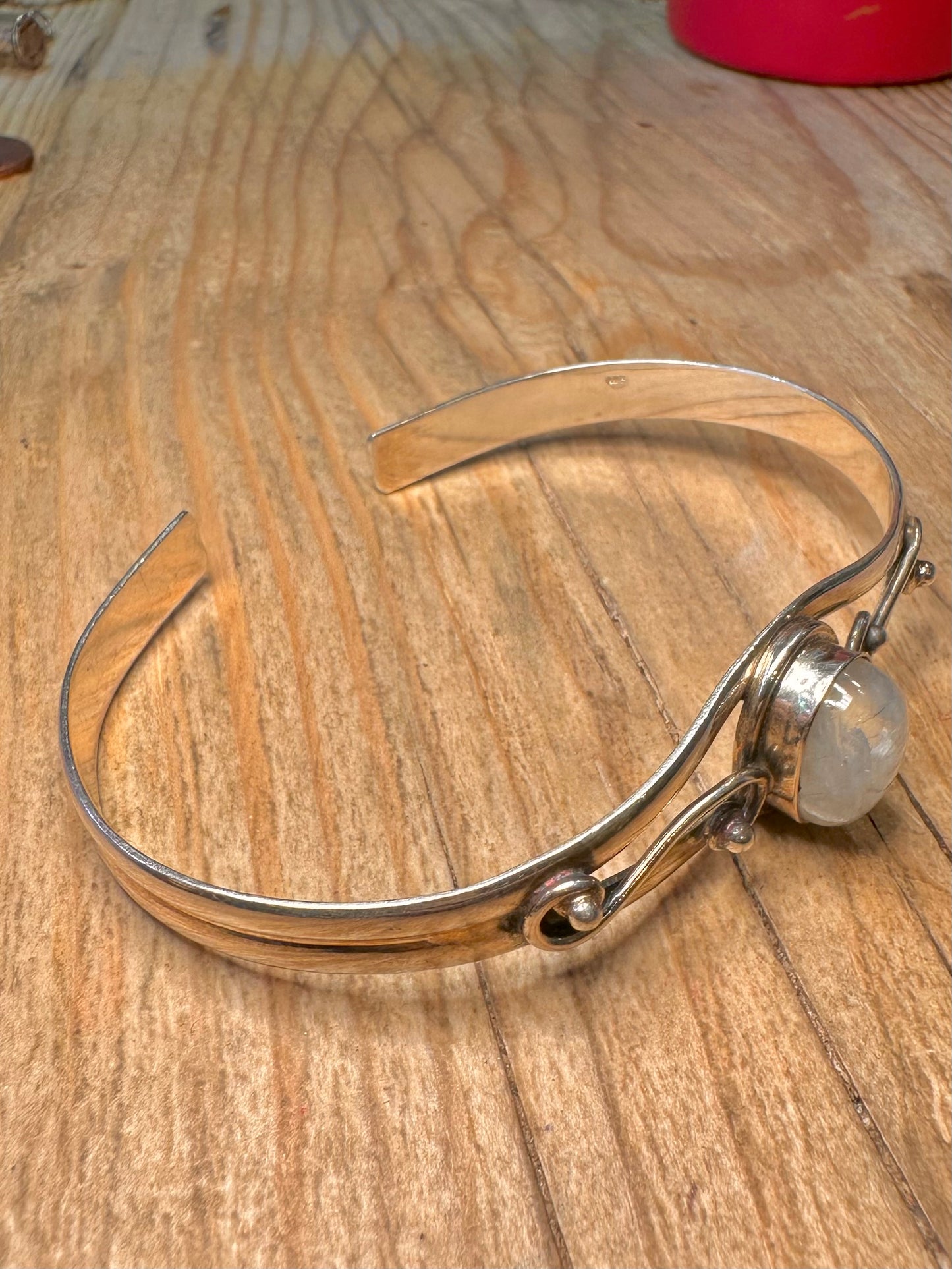 Vintage Moonstone Swirl 925 Sterling Silver Cuff Bangle