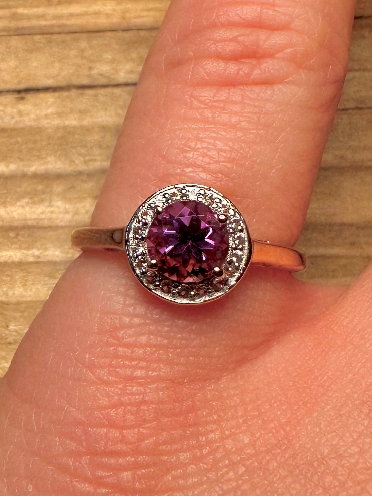 Moderner lila-weißer Stein, roségoldfarbener 925er Sterling Silber Ring Größe N1/2