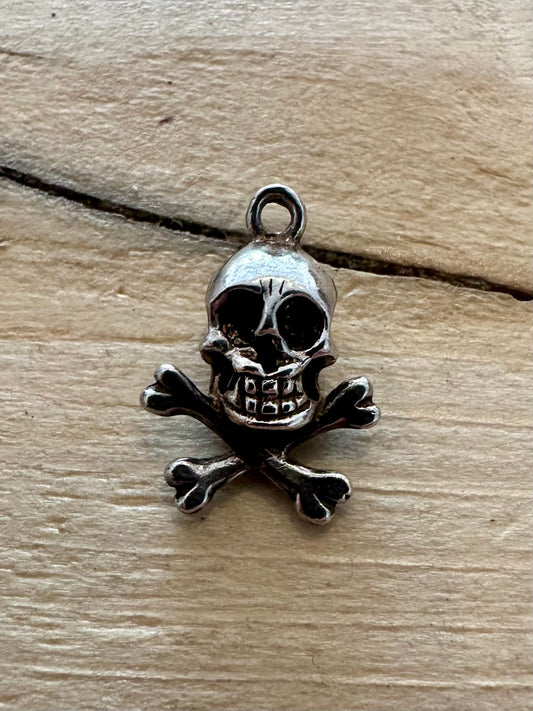 Vintage Skull and Cross Bones Solid 925 Silver Charm Pendant