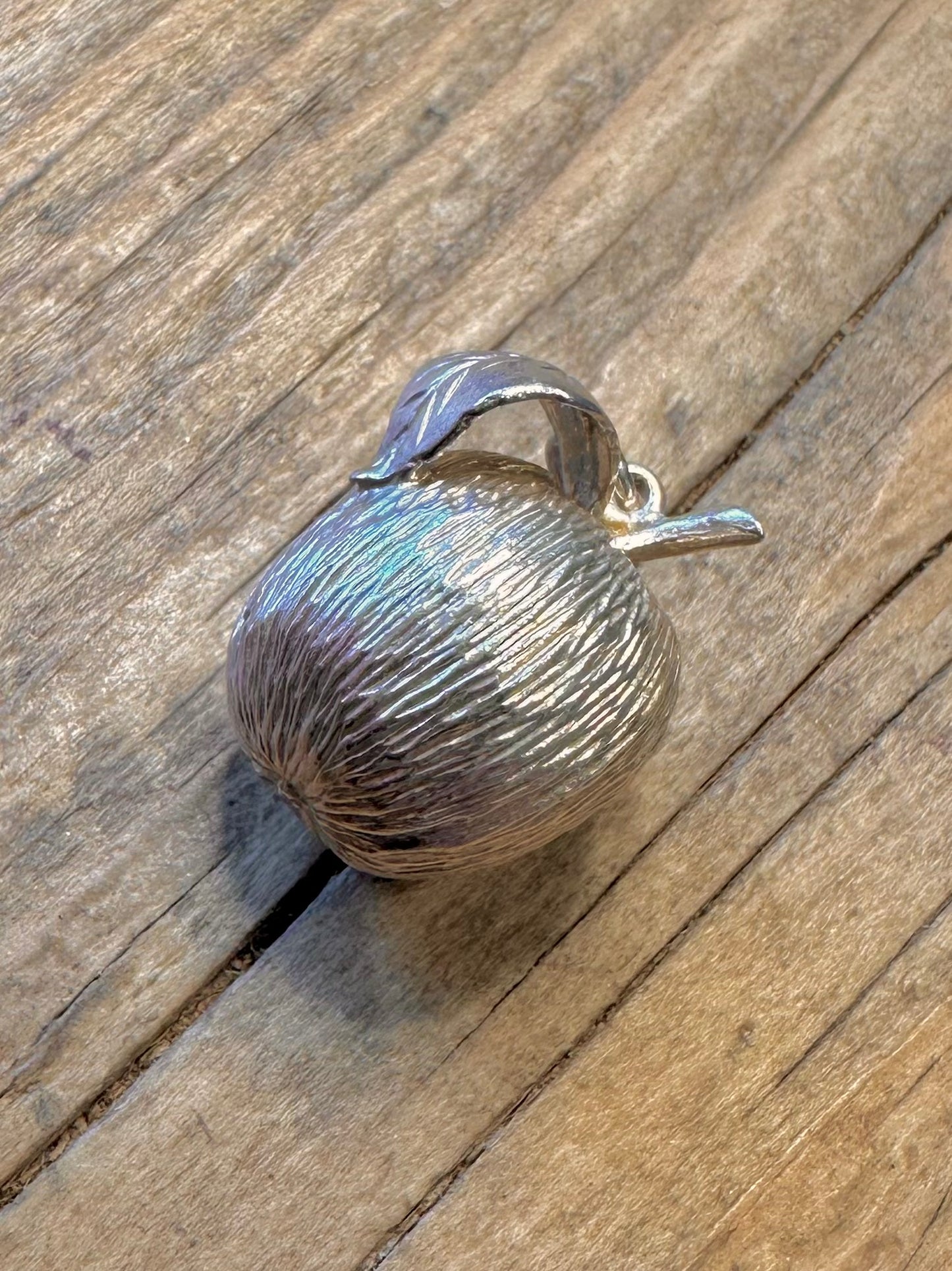 Vintage 1978 massiver Apfelanhänger aus strukturiertem 925er Sterlingsilber