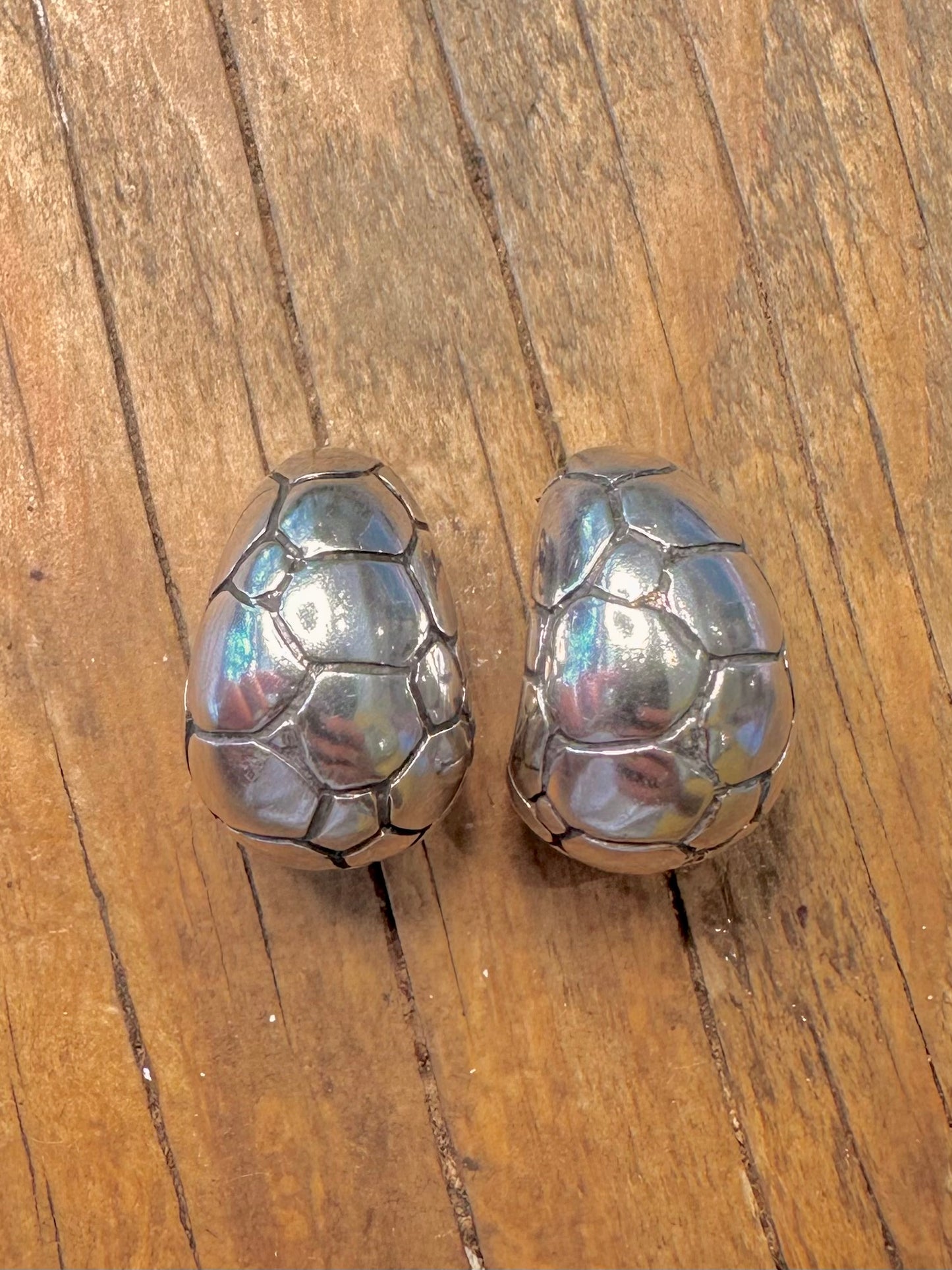 Tiffany Style Alligator Style Dome 925 Sterling Silver Earrings
