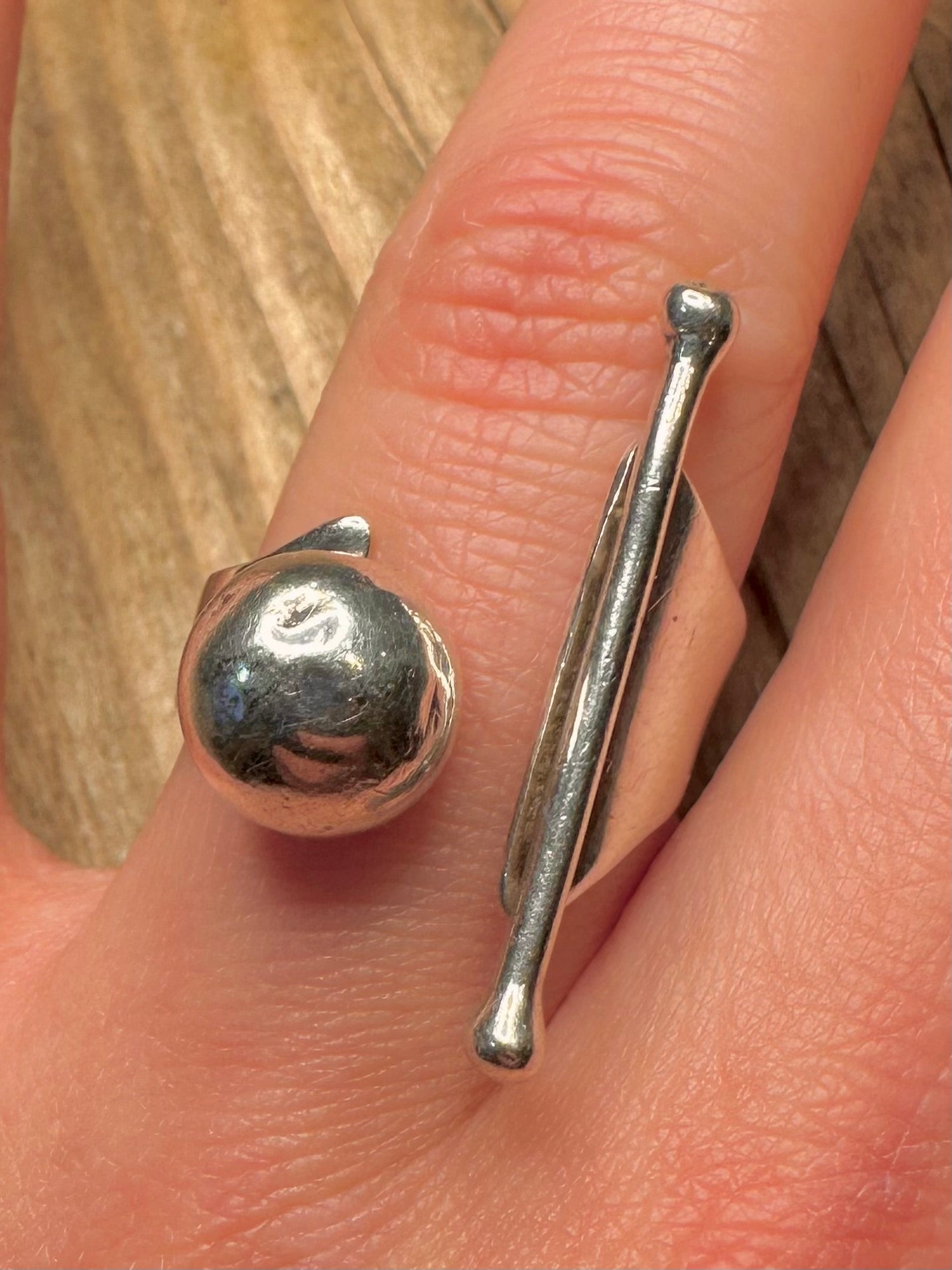 Abstrakter Kugel- und Stangen-Ring aus 925er Sterlingsilber, verstellbare Größe P1/2