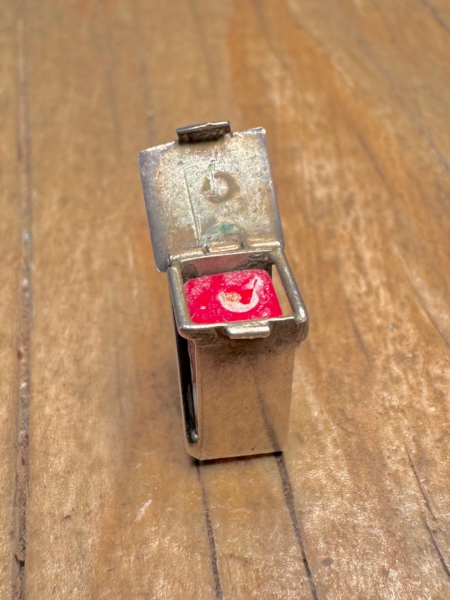 Seltener Vintage 1960er Jahre rot-weißer Würfel-Käfig 925 Sterling Silber Charm Anhänger
