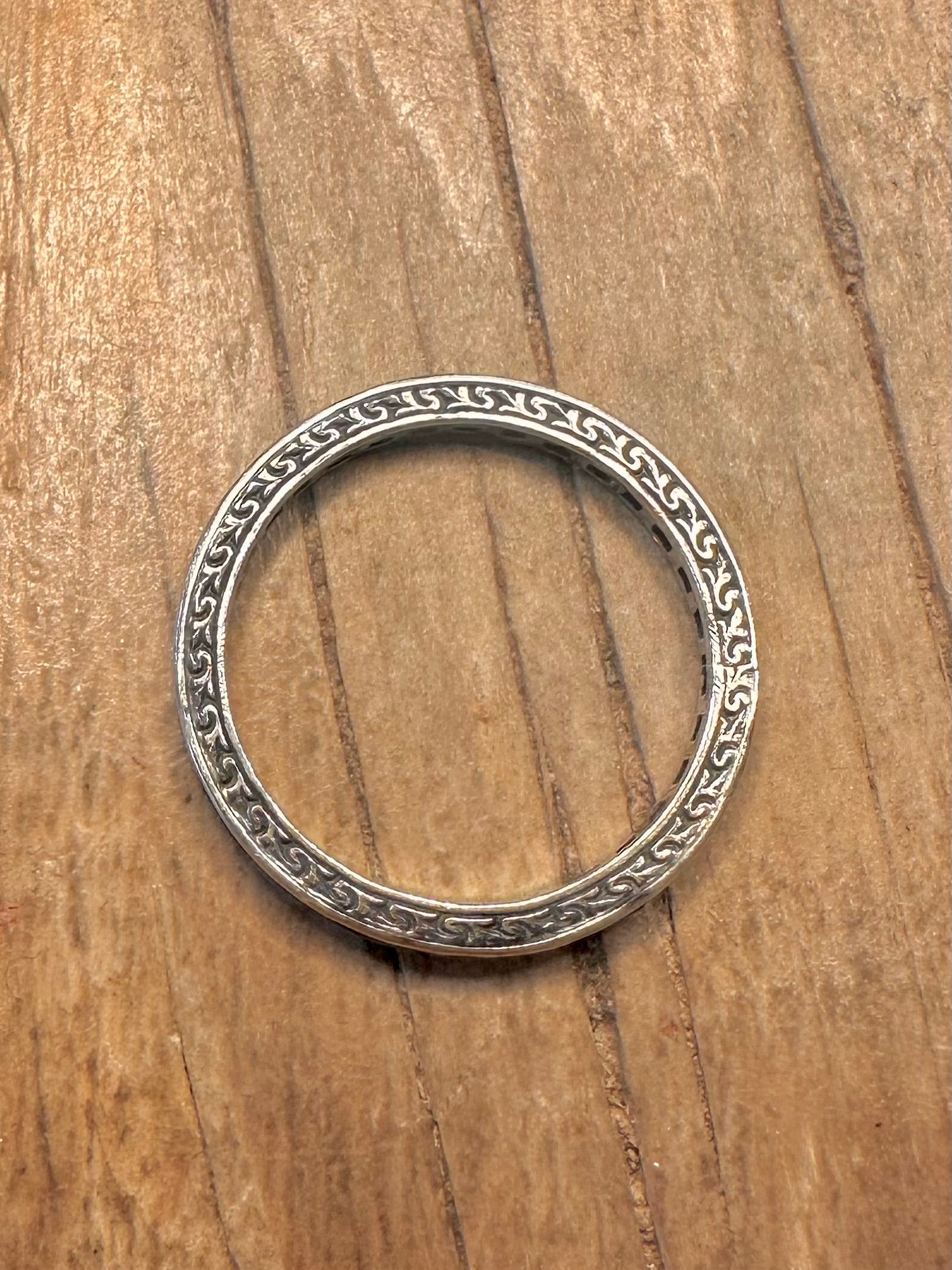 Vintage Red and White Stone Band 925 Sterling Silver Size P Ring