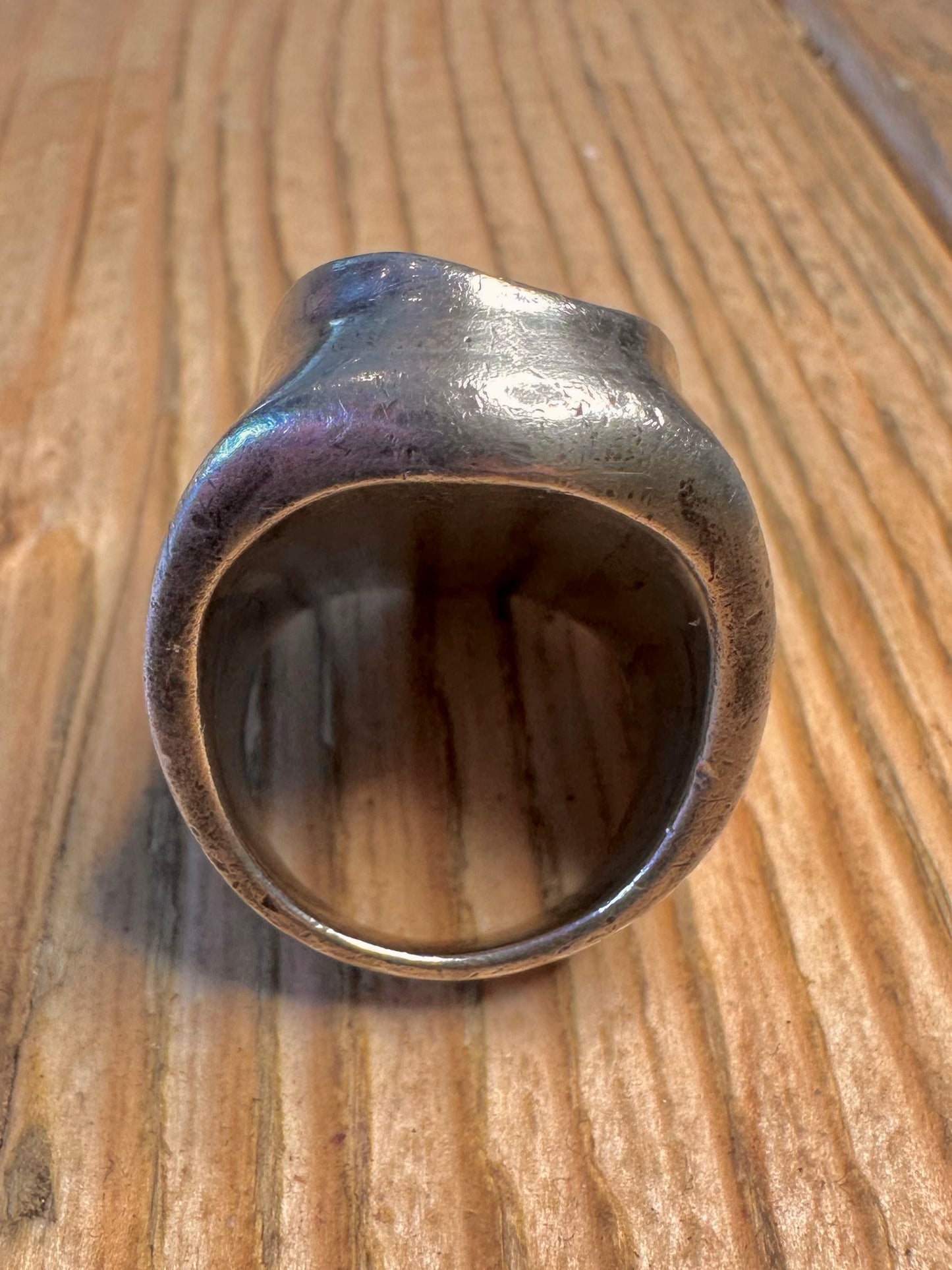 Wunderschöner großer, klobiger, irisierender Perlmutt-Ring aus 925er Sterlingsilber, Größe Q