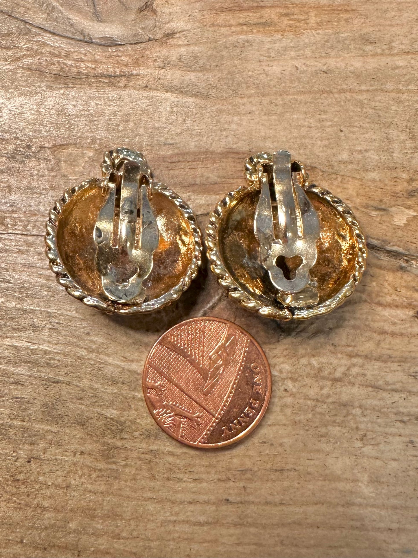 Vintage Circle Textured Gold Costume Earrings