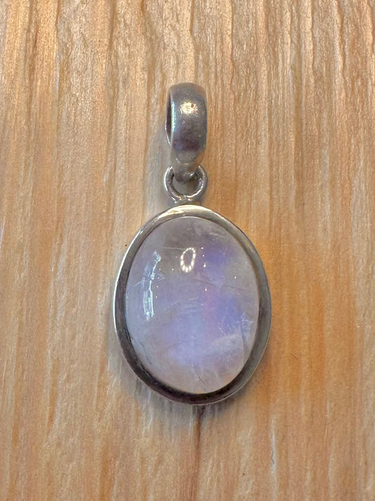 Vintage Moonstone Oval 925 Silver Pendant