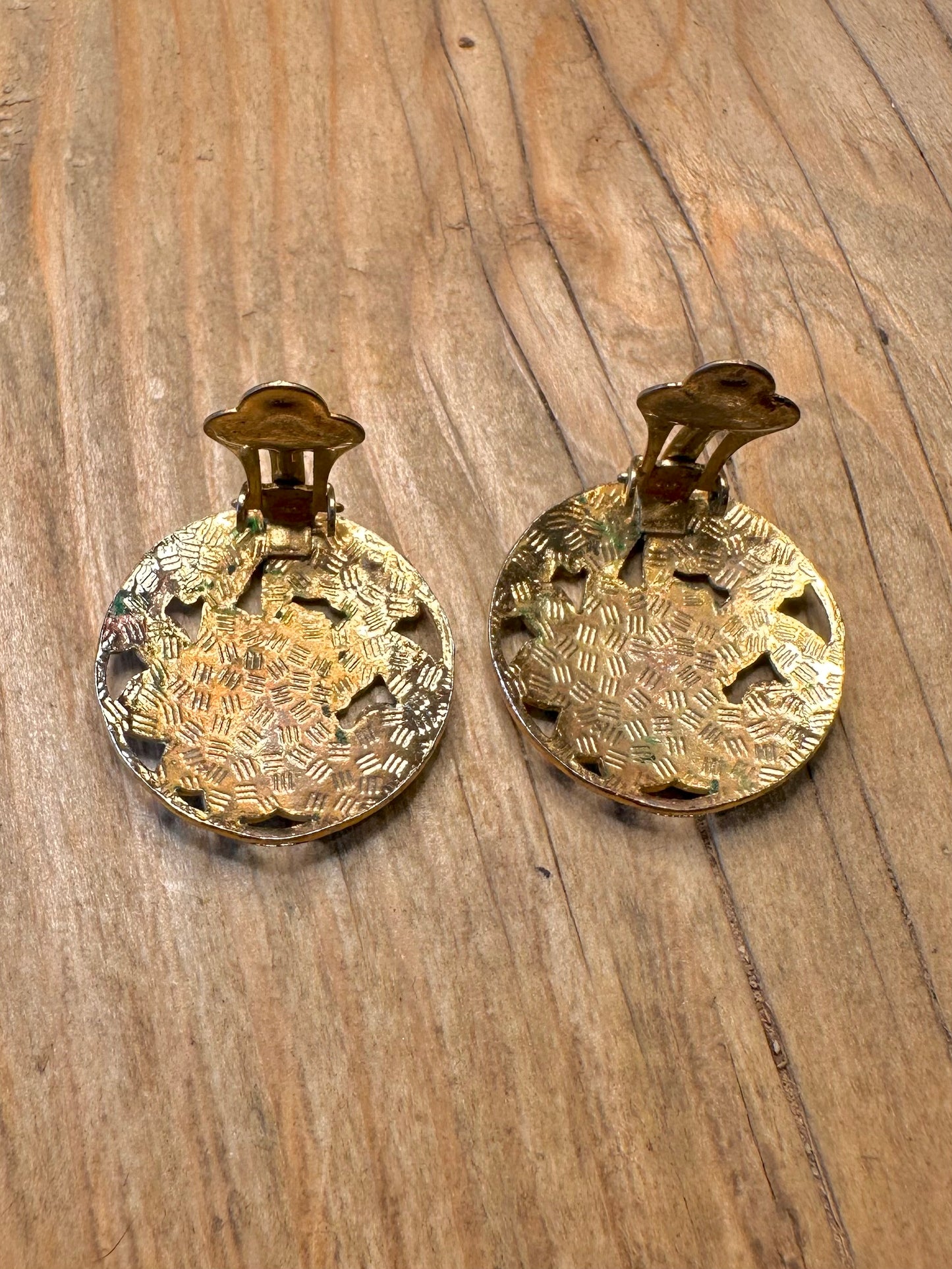 Vintage Cloisonné Enamel Flower Circle Gold Tone Clip On Costume Earrings