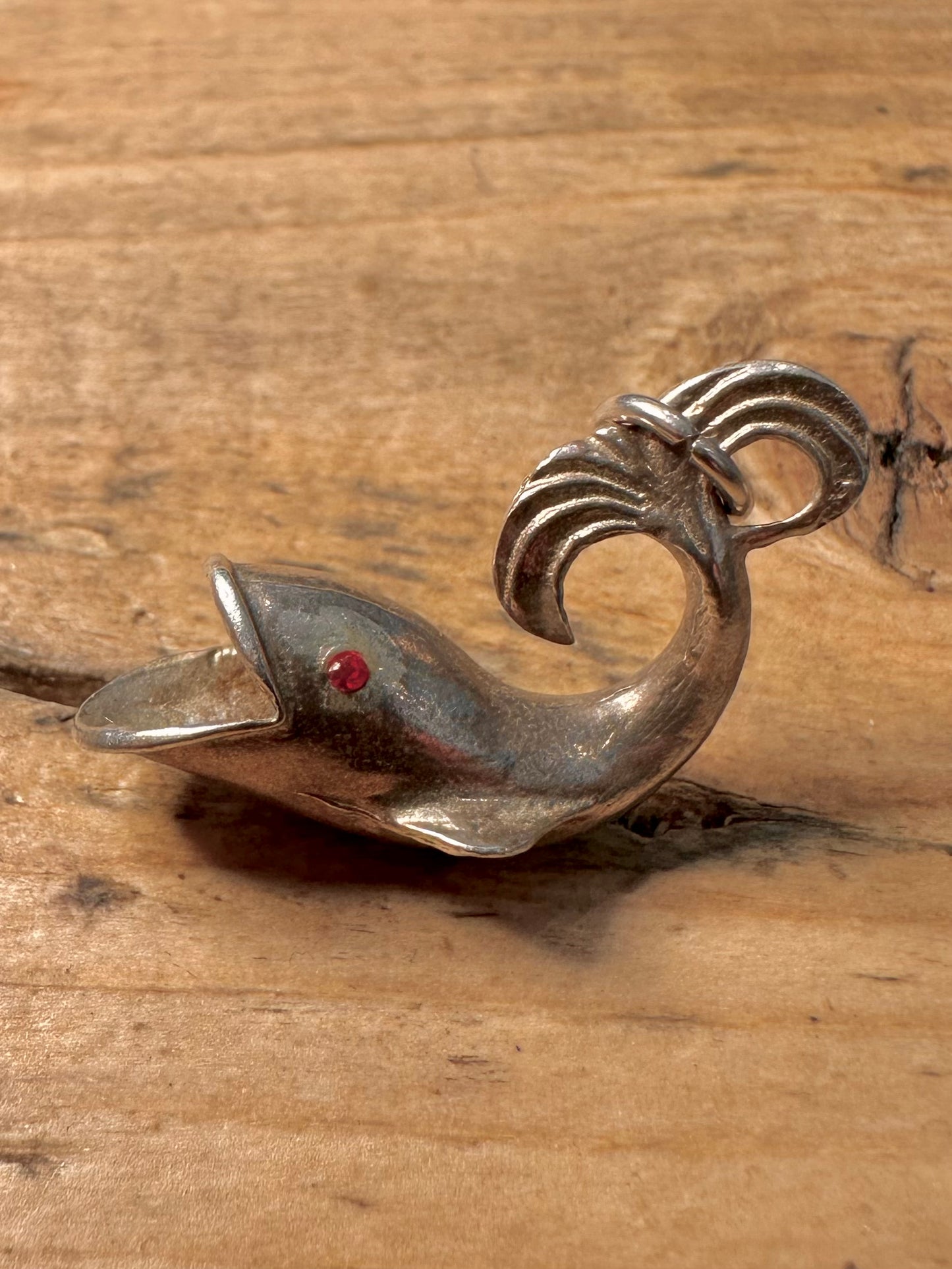 Vintage Red Eye Stone Fish 925 Silver Charm Pendant
