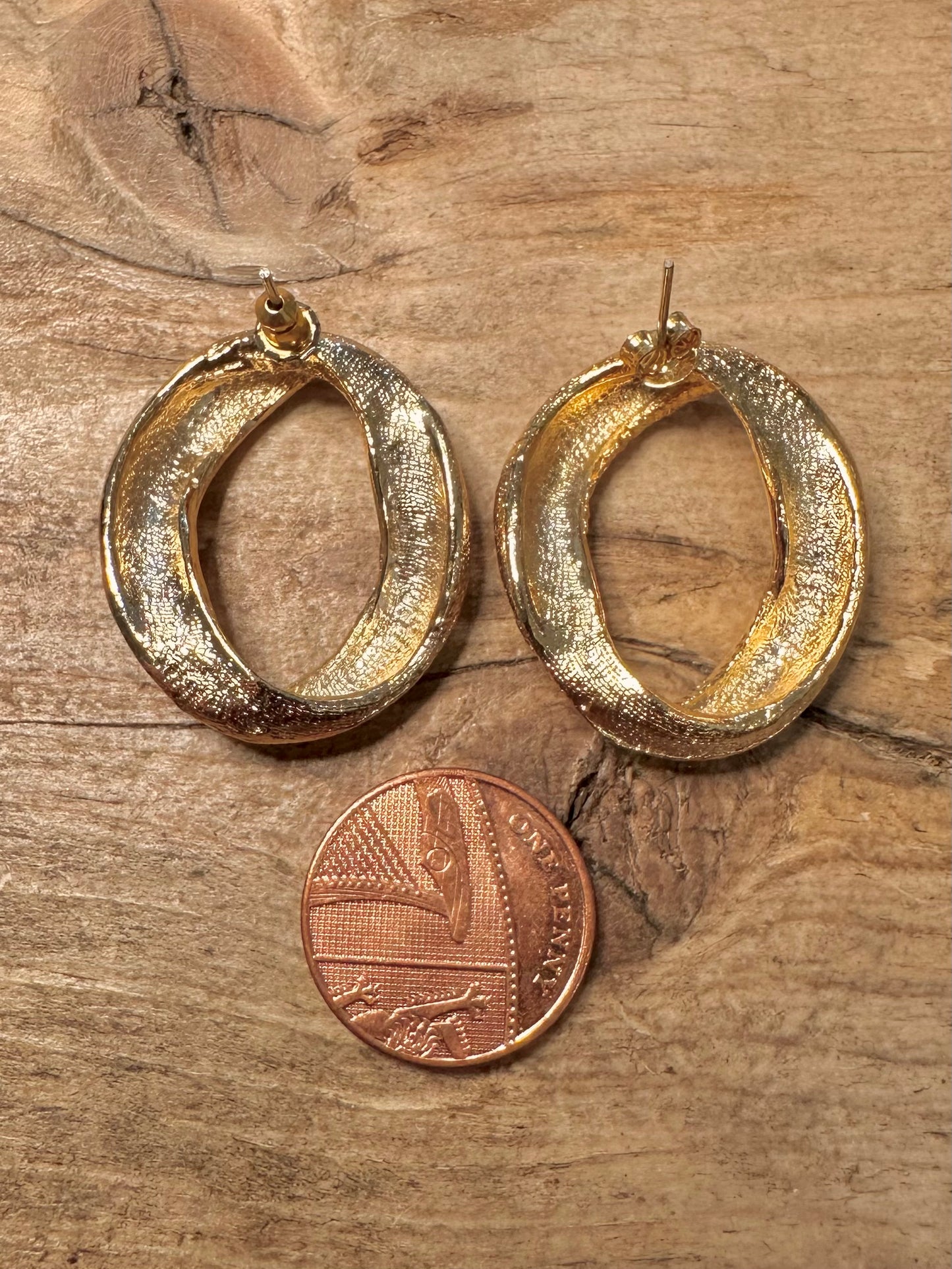 Vintage Oval Textured Gold Costume Earrings