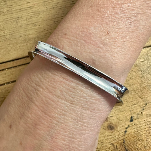 Modern Curved Square 925 Silver Bangle