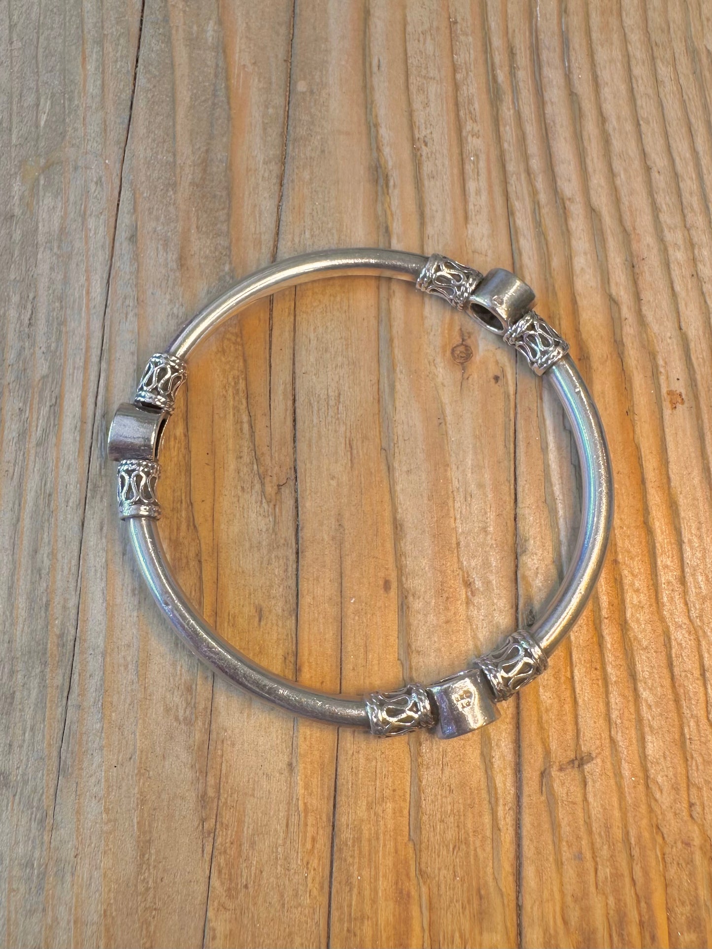 Carnelian 1995 Bali Style 925 Sterling Silver Bangle