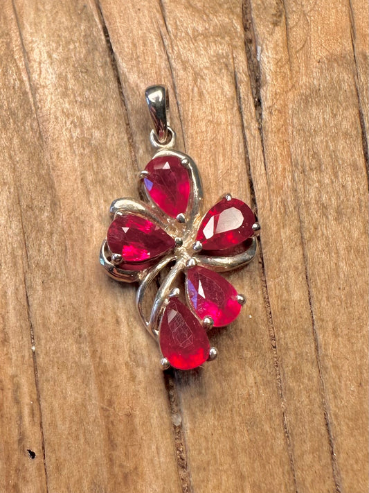 Modernist Red Stone Floral 925 Sterling Silver Pendant