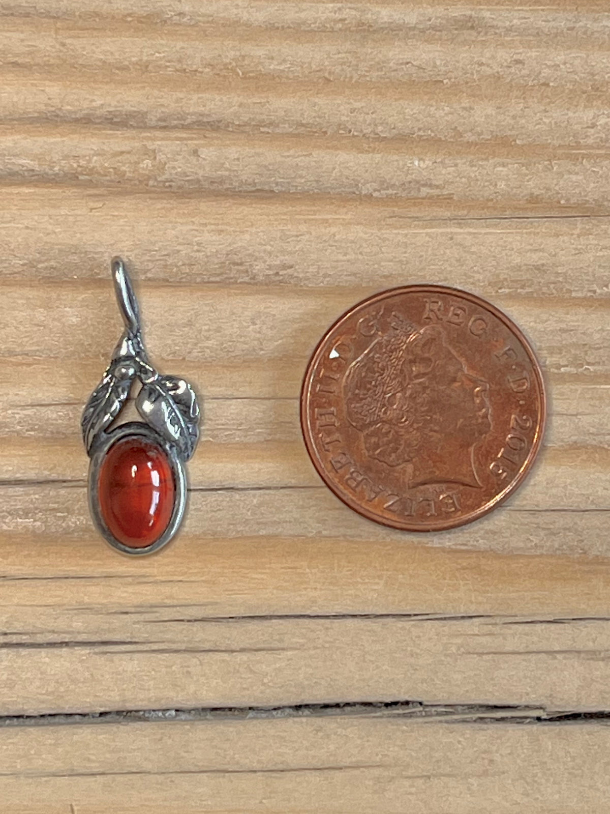 Oval Amber Leaf 925 Sterling Silver Pendant