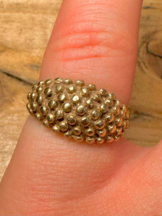 Vintage 1985 9ct Gold Textured Dome Size K1/2 Ring