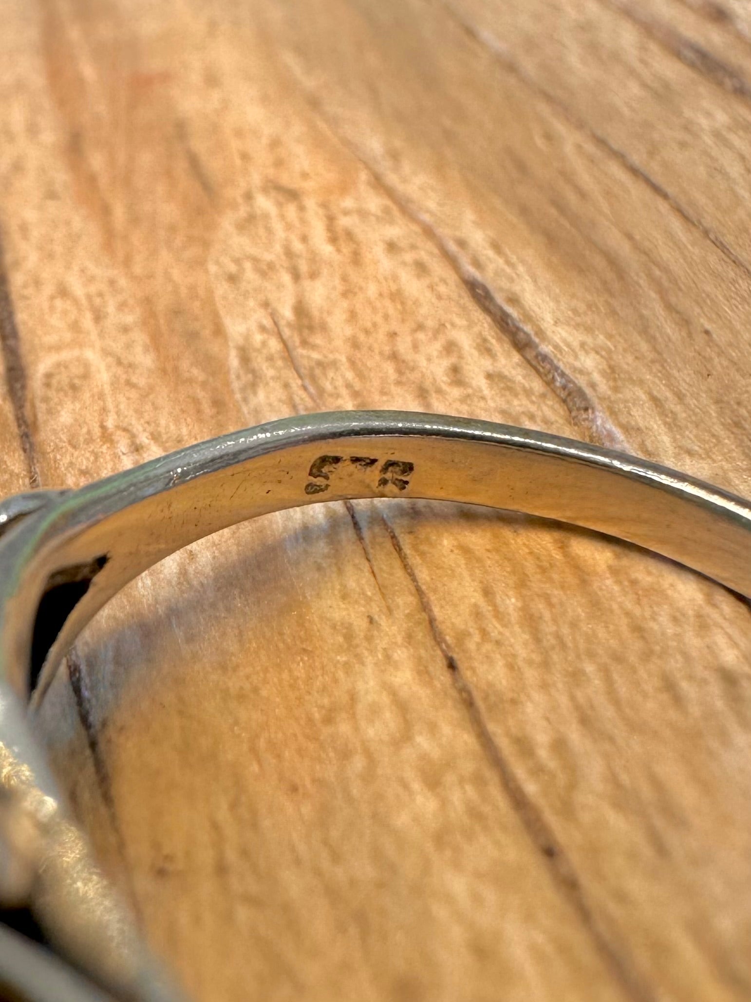 Vintage Green Stone Floral 925 Sterling Silver Size P1/2