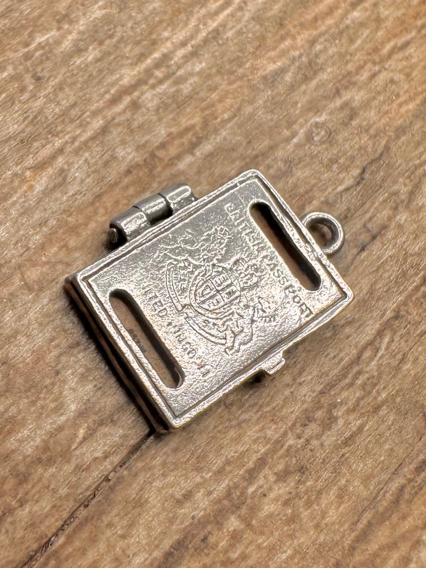 Vintage Nuvo Passport United Kingdom 925 Sterling Silver Charm Pendant
