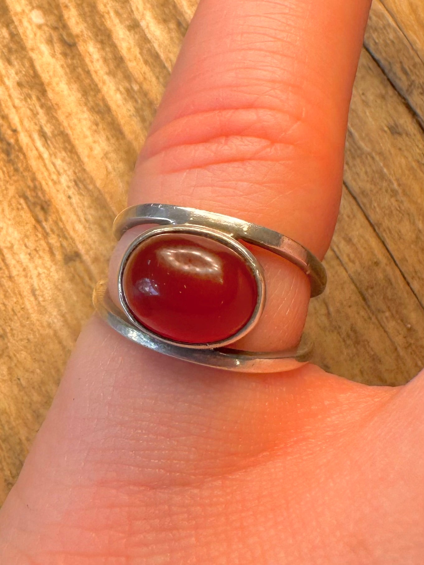 Karneol-Ring mit geteilter Ringschiene aus 925er Sterlingsilber, Größe K