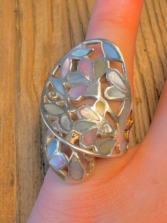 Abstract Shaped Leaf Design Multi Coloured Mother of Pearl 925 Sterling Silver Size M1/2 Ring