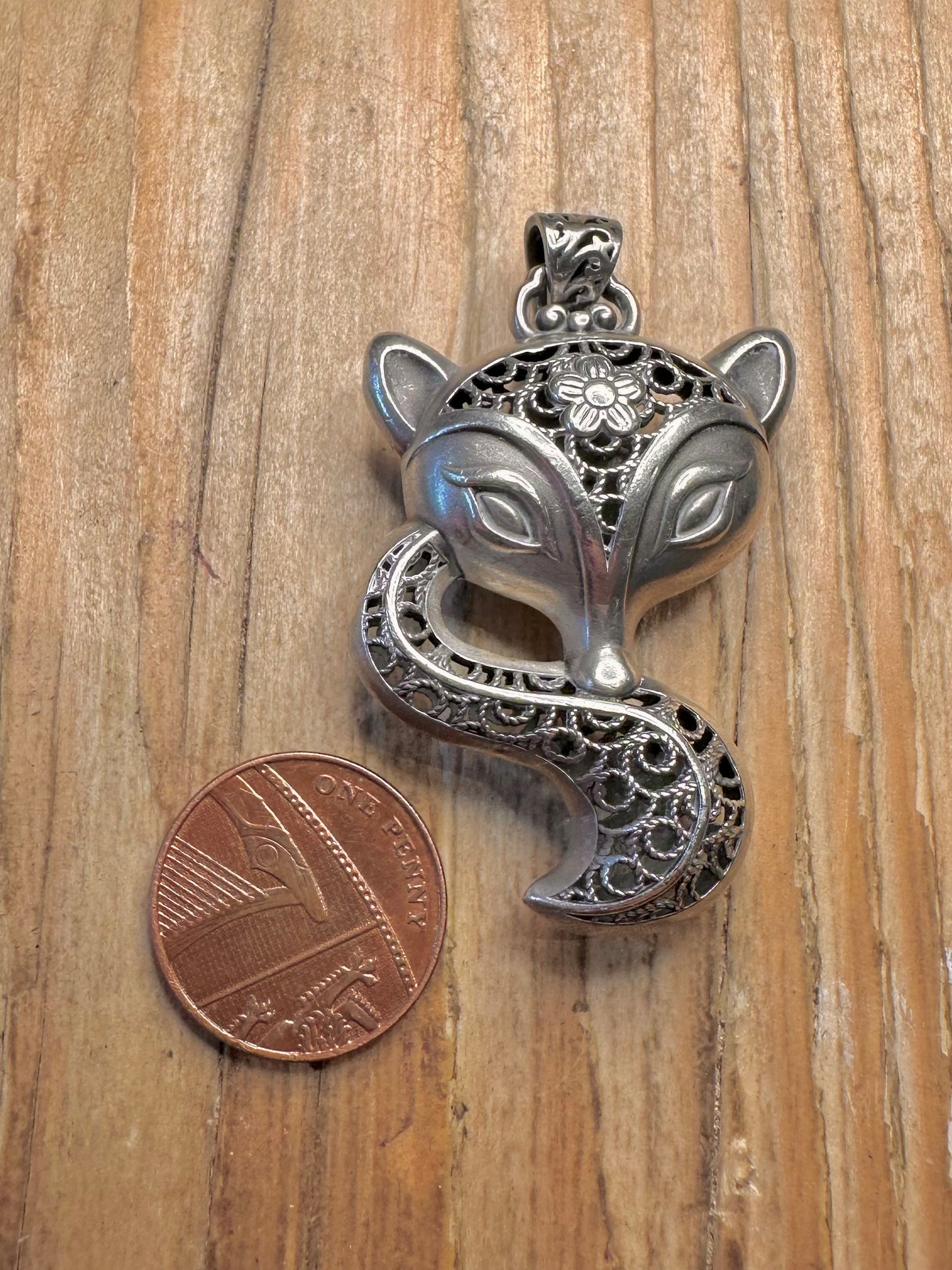 Vintage Fox Filigree 999 Silver Pendant