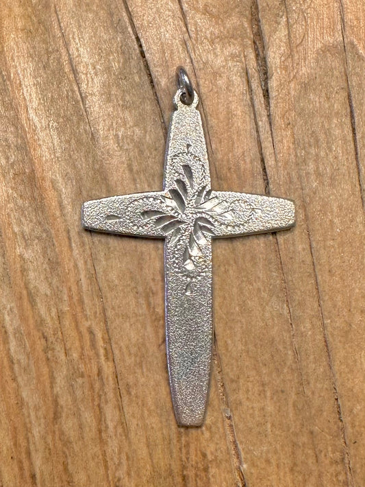 Vintage 1976 Floral Engraved Cross 925 Sterling Silver Pendant
