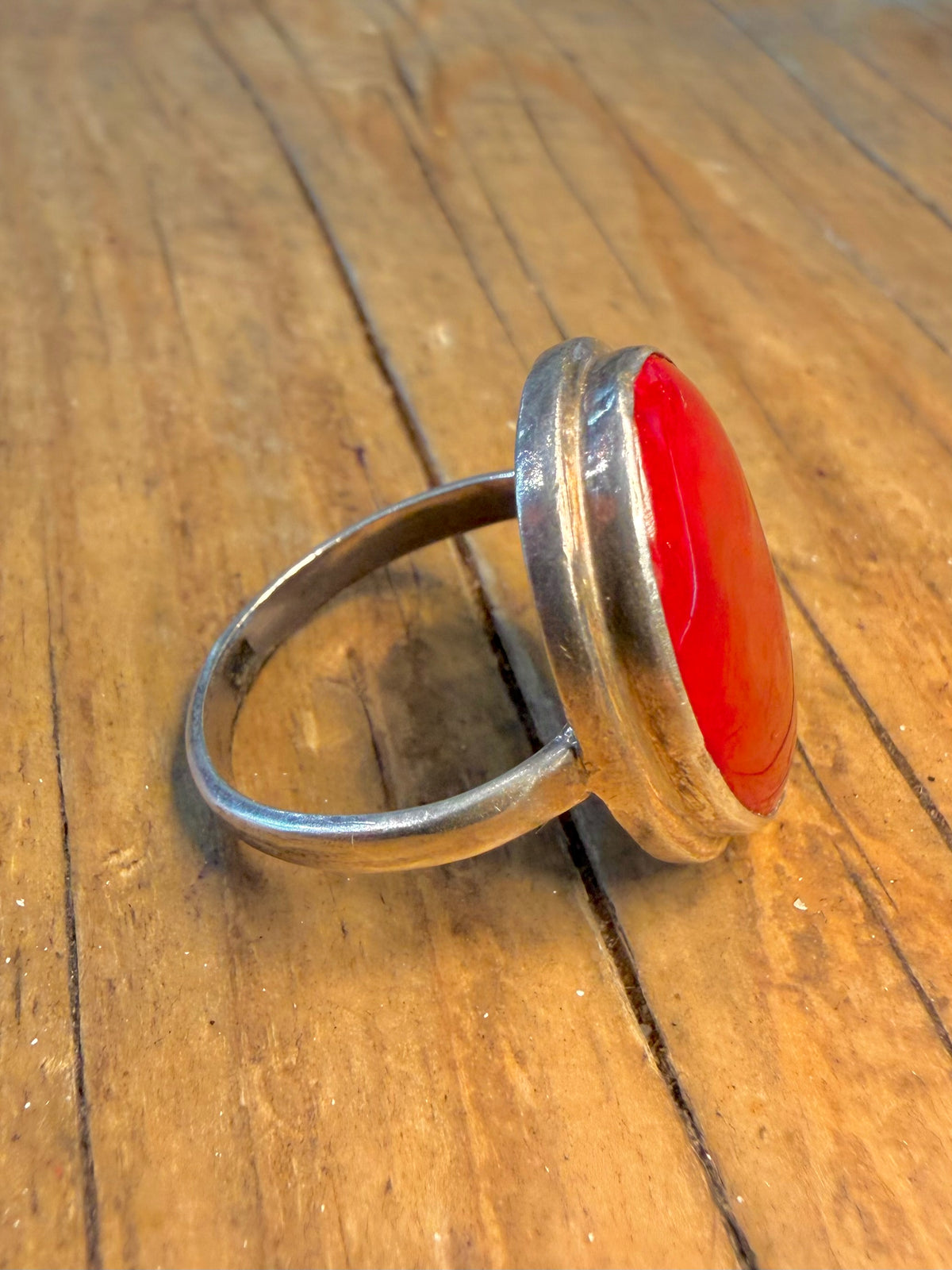 Polished Oval Coral Oval 925 Sterling Silver Size T1/2 Ring