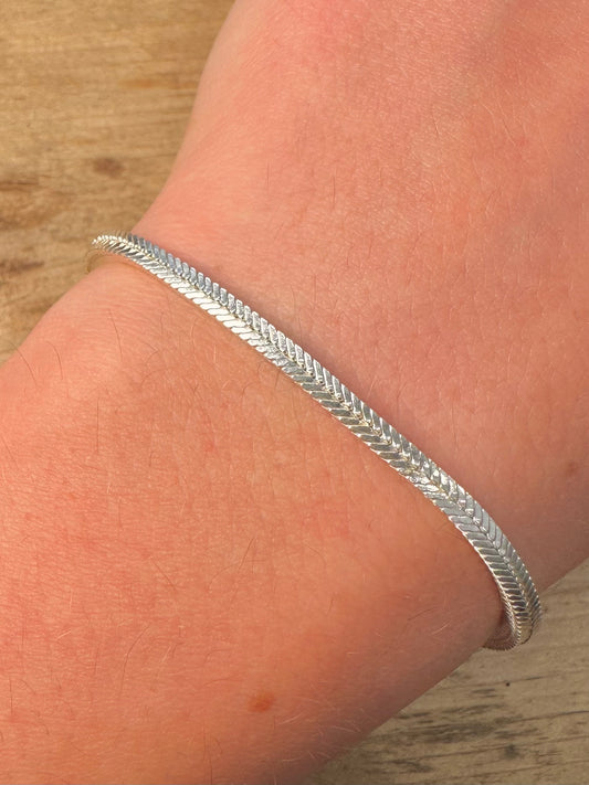 Modern Fox Tail Chain Hook Clasp 925 Silver 7.6 inch Bracelet