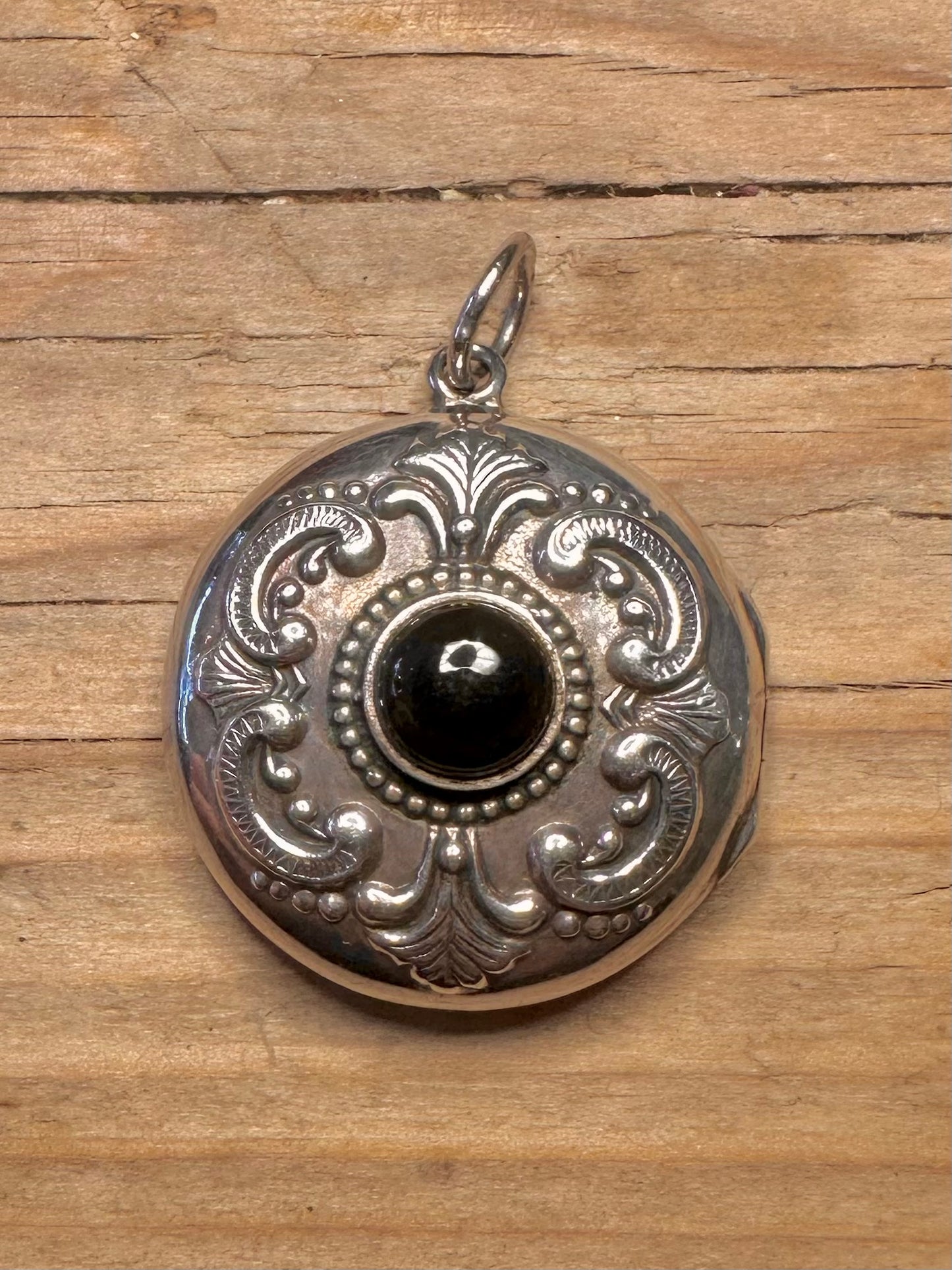 Vintage Victorian Style Engraved Onyx Circle Locket 925 Sterling Silver Pendant