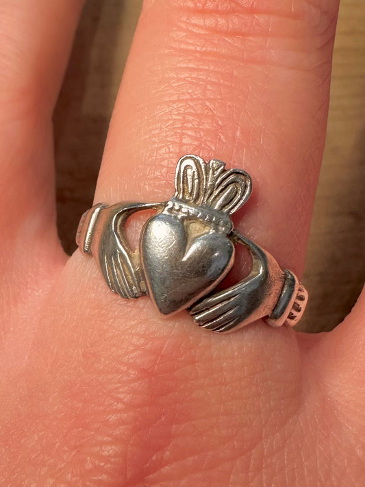 Vintage 1989 Dublin Claddagh 925 Silver Size W Ring