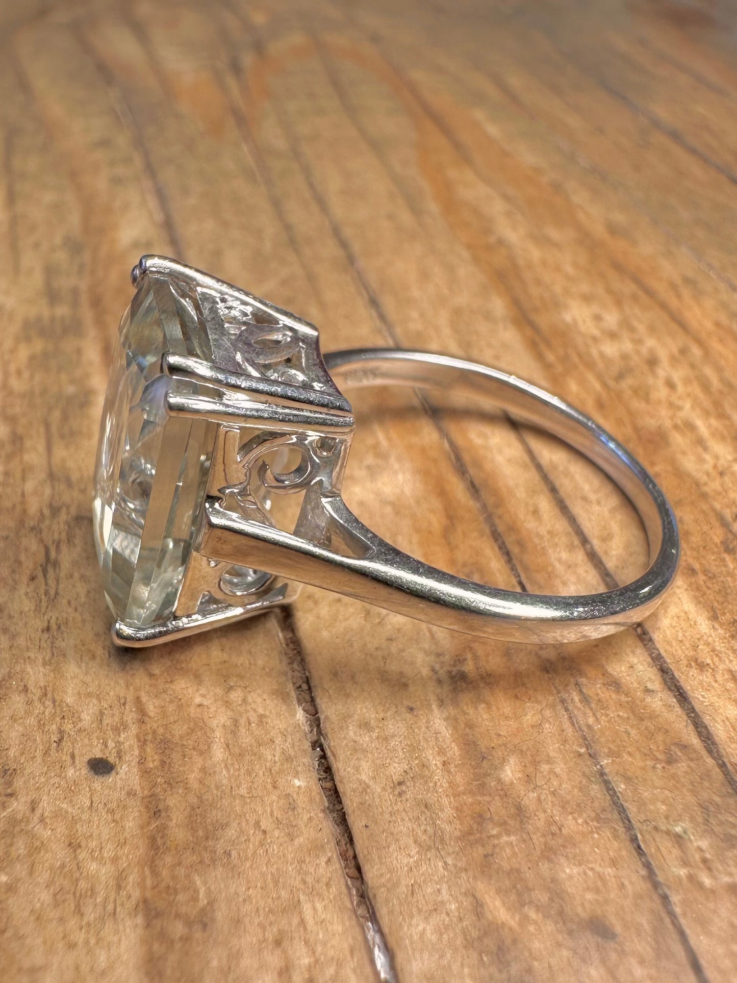 Grüner Amethyst im Smaragdschliff Solitär 925er Sterlingsilber Ring Größe Q