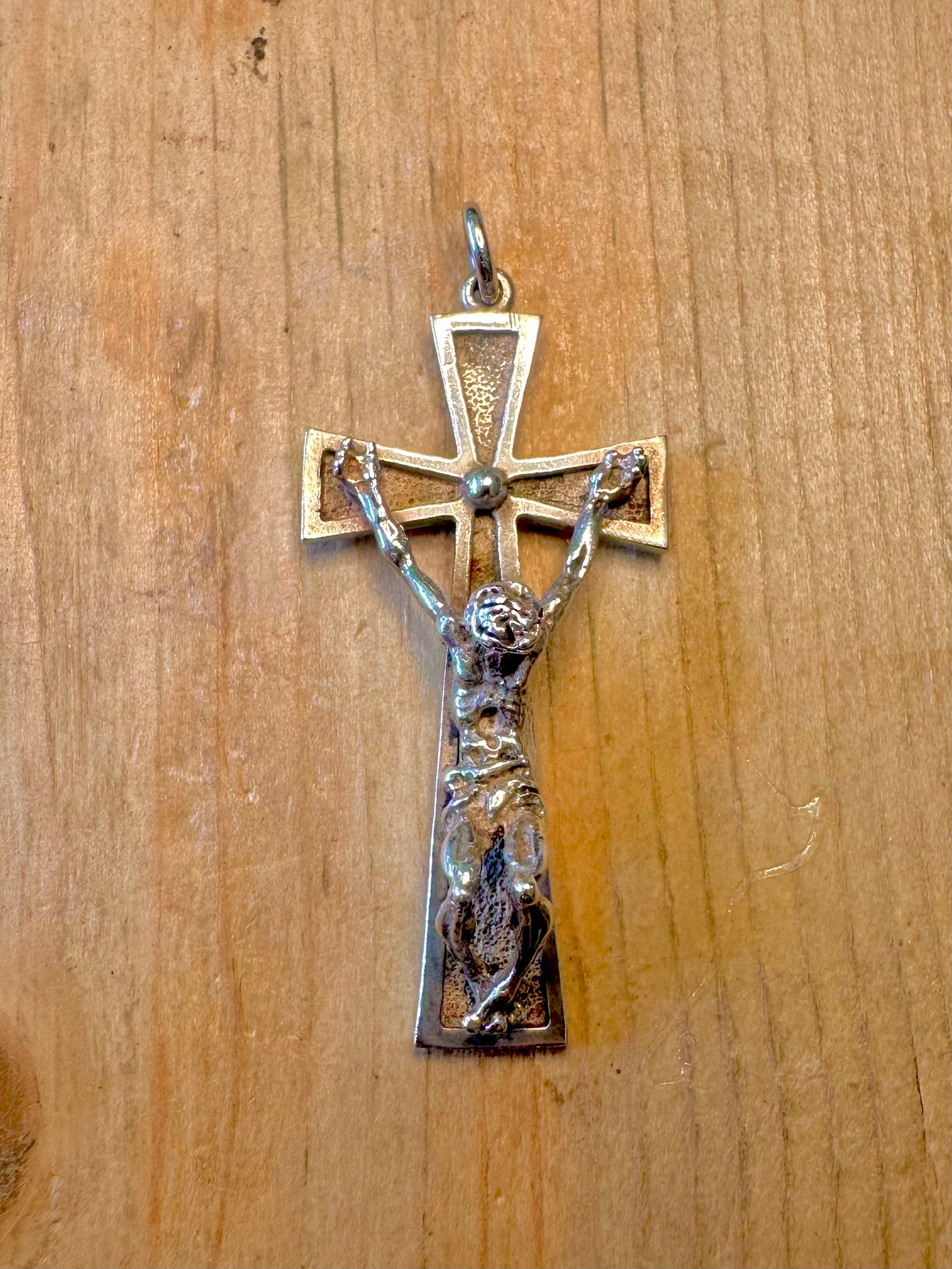 Crucifix Detailed Textured Cross 950 Silver Pendant