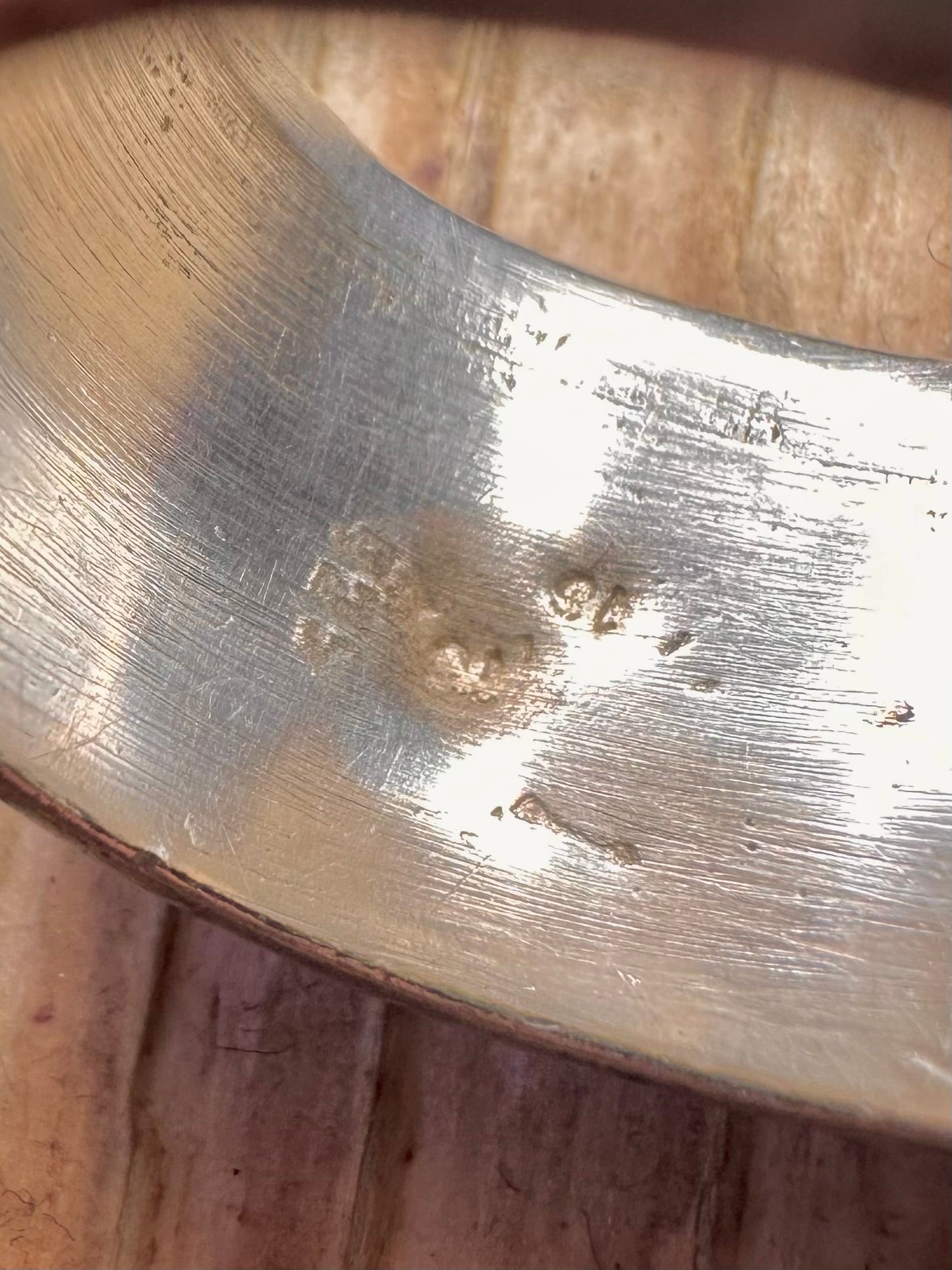 Massiver gehämmerter Ring aus 925 Sterling Silber Größe S