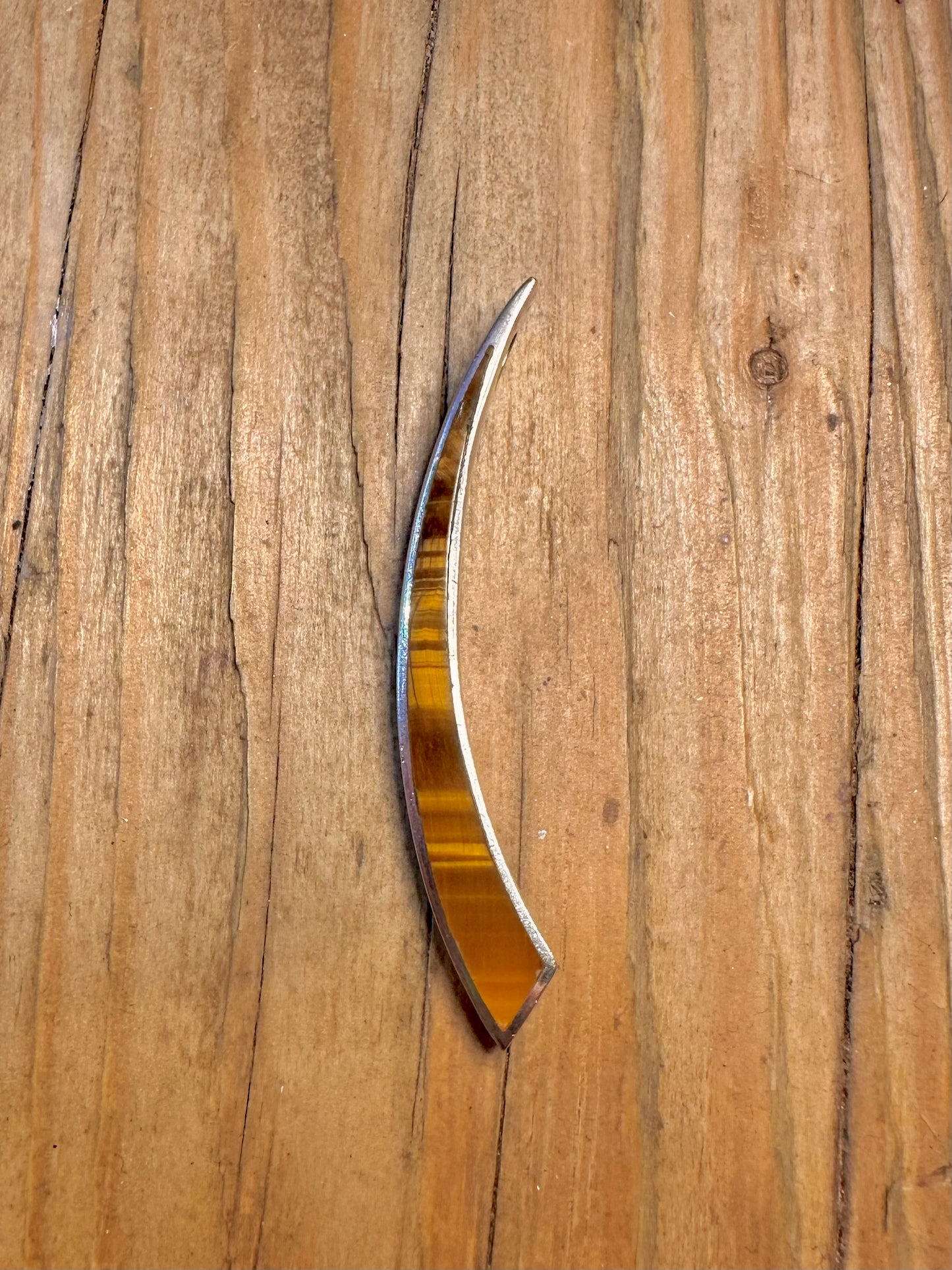 Abstract Tigers Eye Curved 925 Sterling Silver Pendant