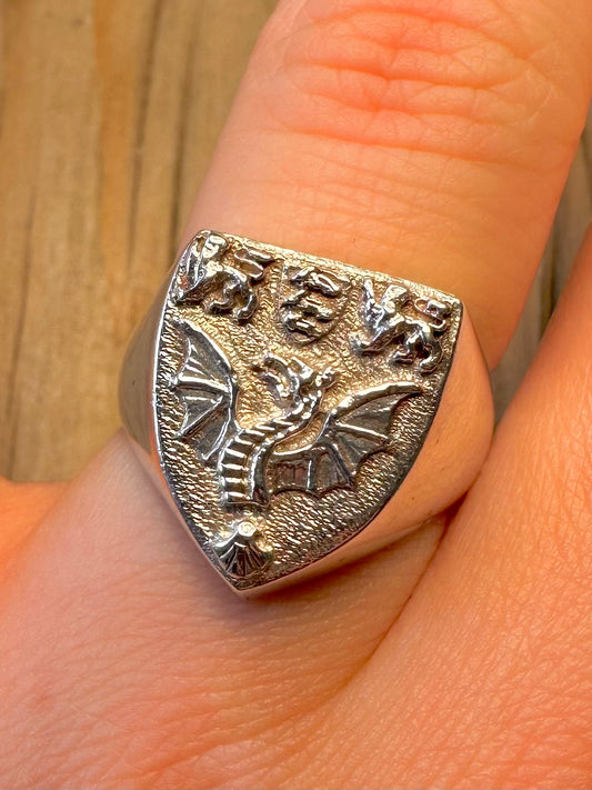 Vintage Dragon Crest Signet 925 Sterling Silver Size R Ring