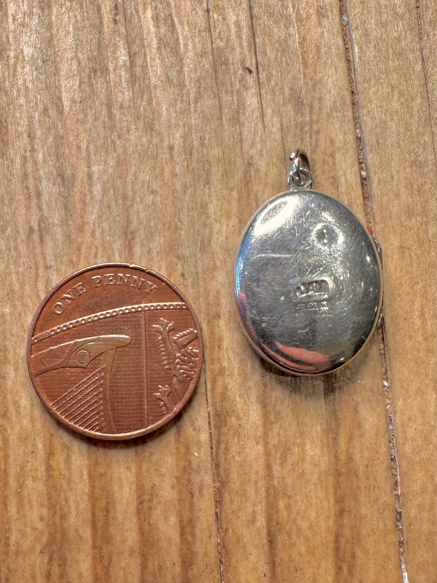 Vintage 1970 Engraved Oval Locket 925 Sterling Silver Pendant