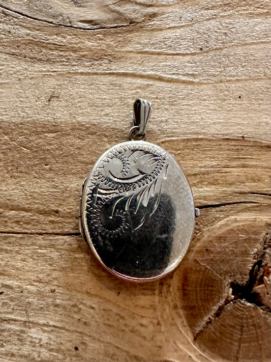 Vintage Oval Engraved 925 Silver Locket Pendant