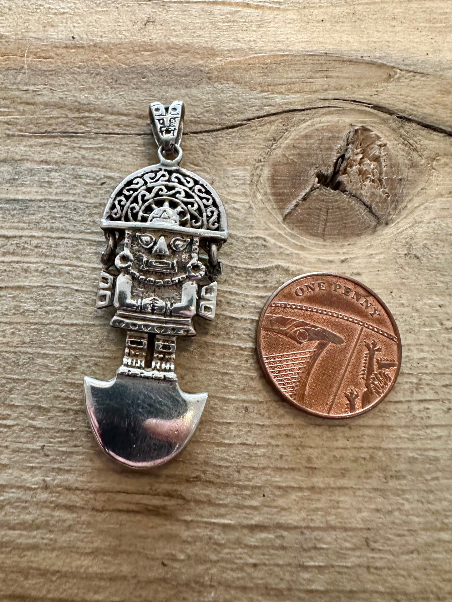 Vintage Peruvian Tumi Inca 950 Silver Pendant