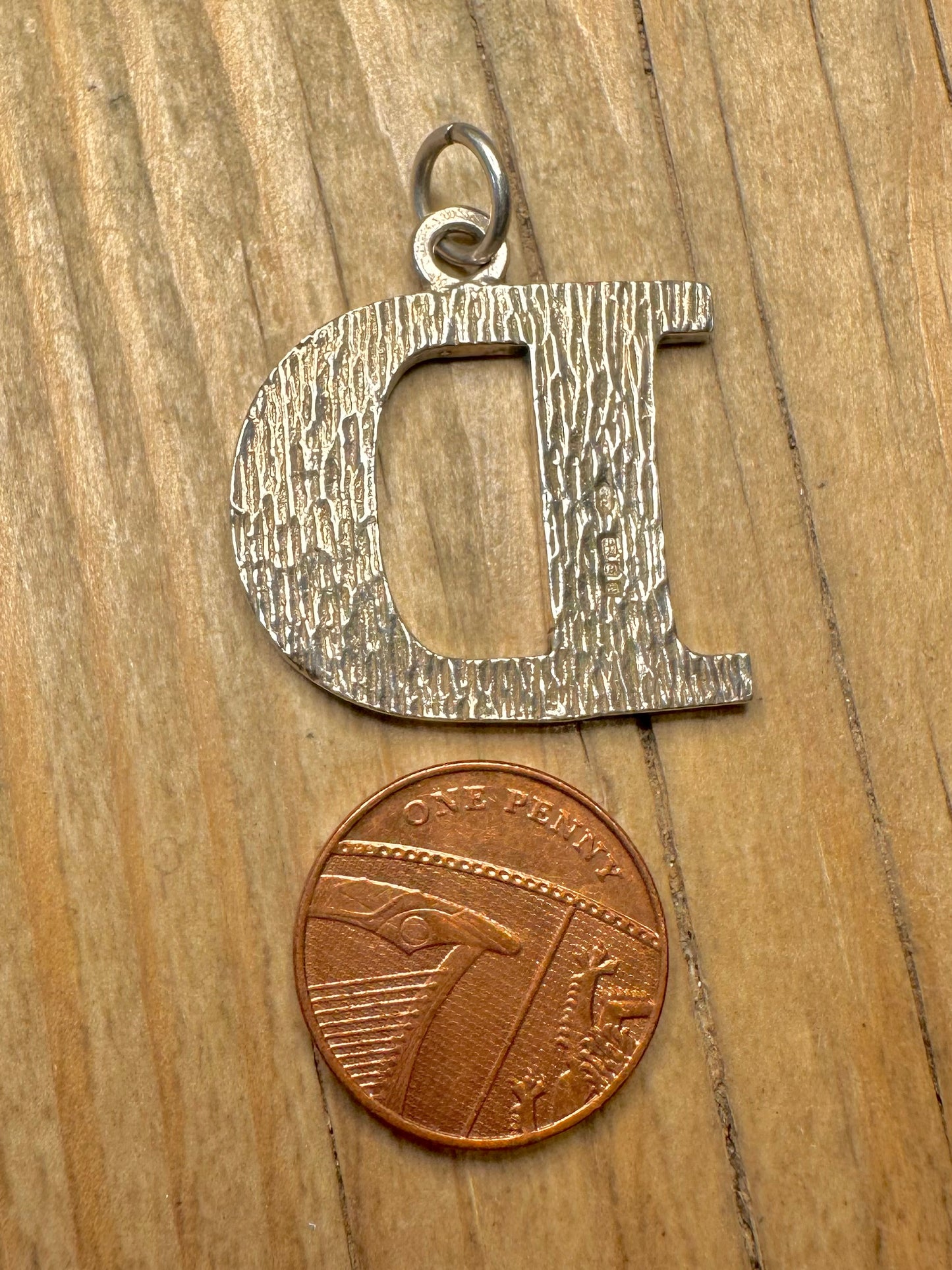 Vintage 1975 Texturierter D-Buchstabe 925 Sterling Silber Anhänger