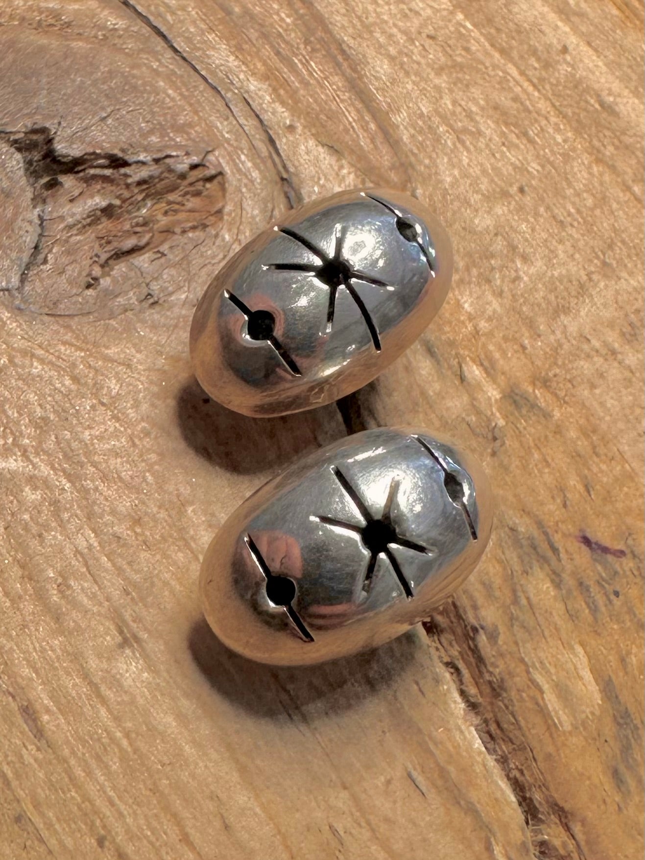 Abstract Design Bean Shape 925 Silver Stud Earrings