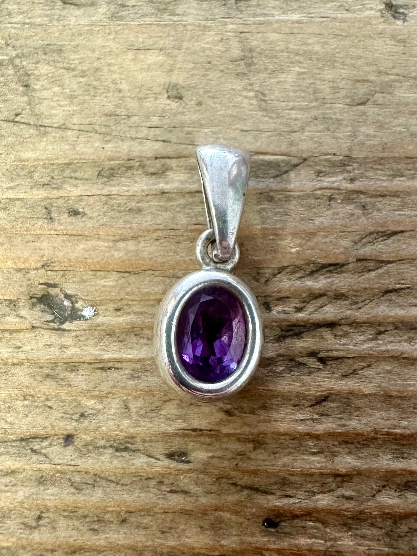 Vintage Purple Oval 925 Silver Pendant