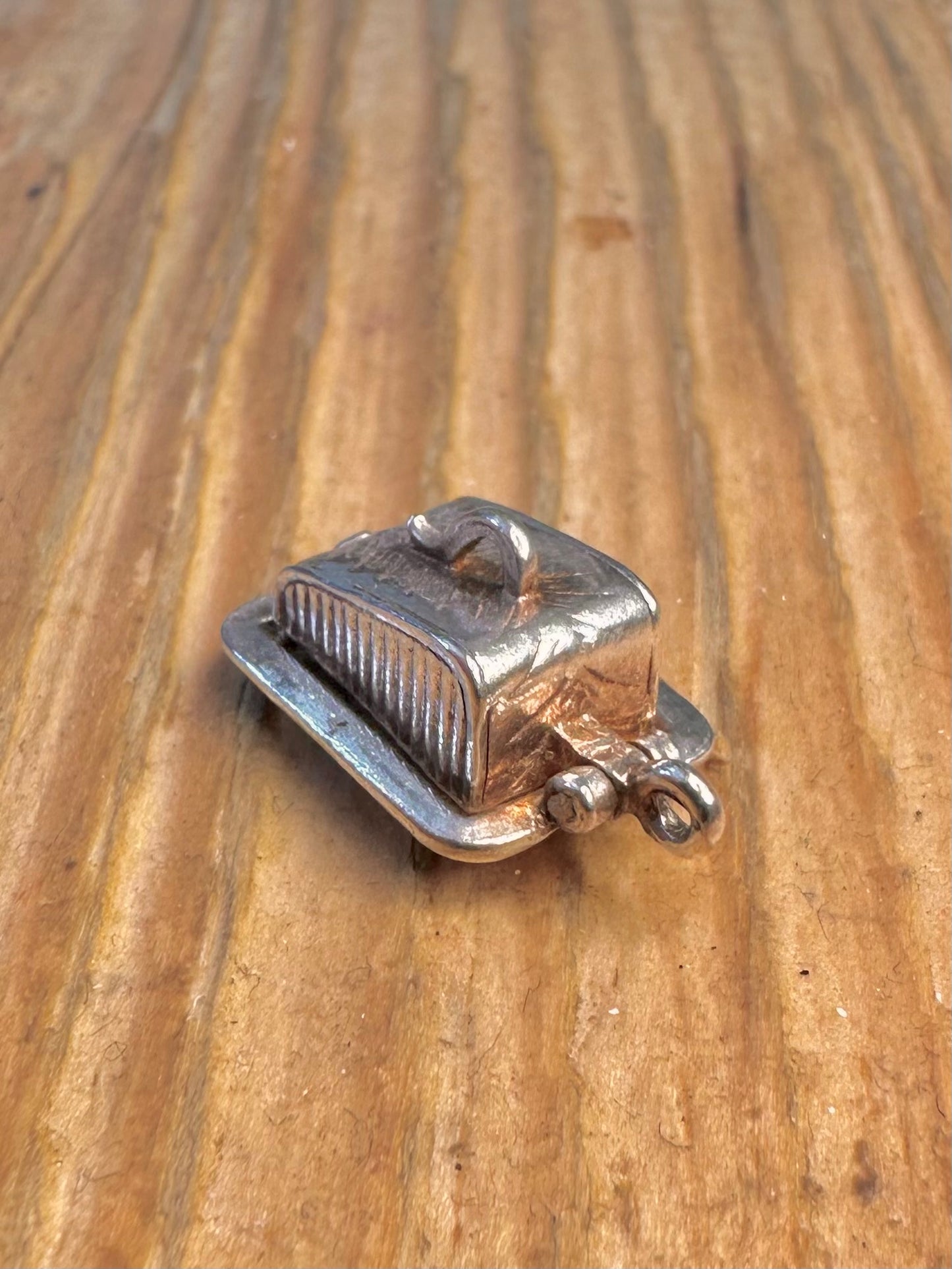 Nuvo Cheese Dish Opens 925 Sterling Silver Charm Pendant