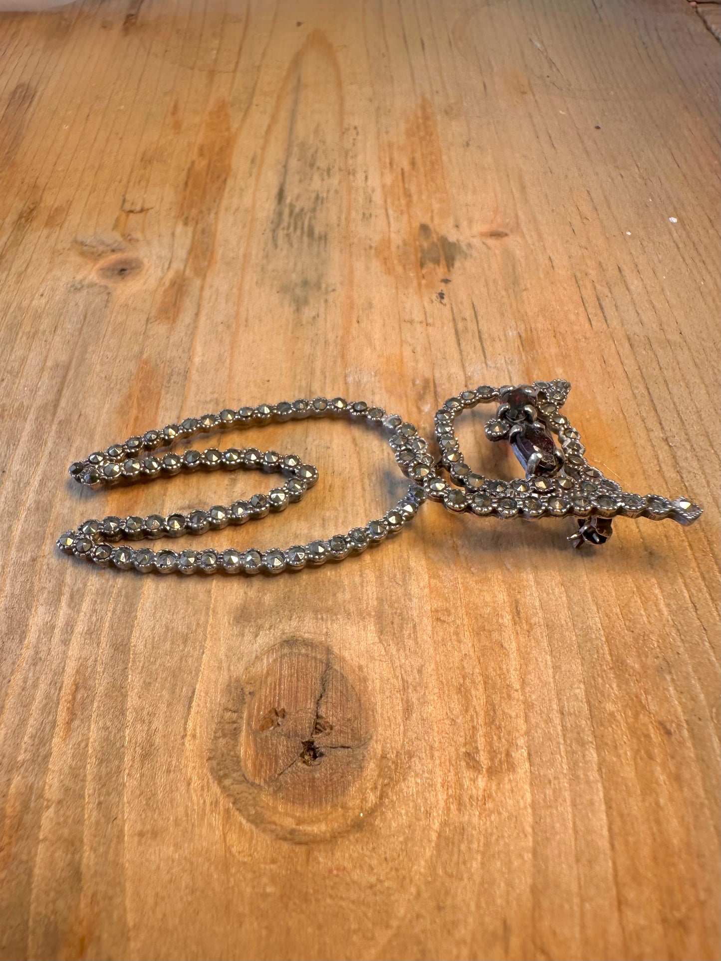 Marcasite and Garnet Cat 925 Sterling Silver Brooch