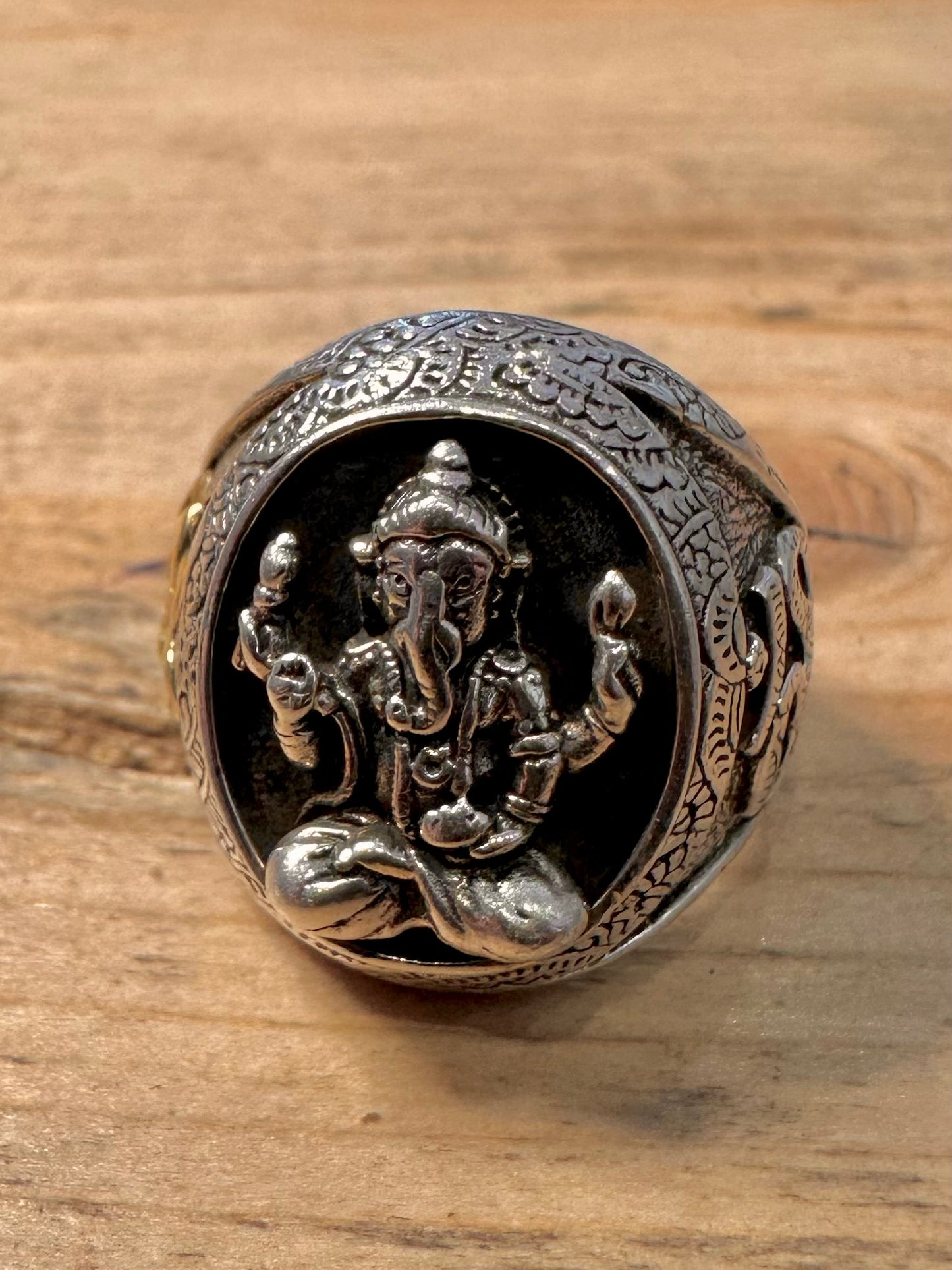 Vintage Ganesha Gold and 925 Silver Size P Ring
