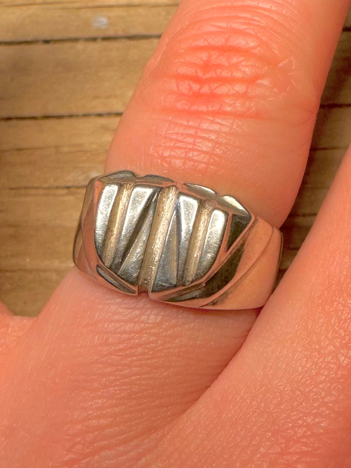 Moderner gewölbter 925er Sterlingsilber Ring Größe P