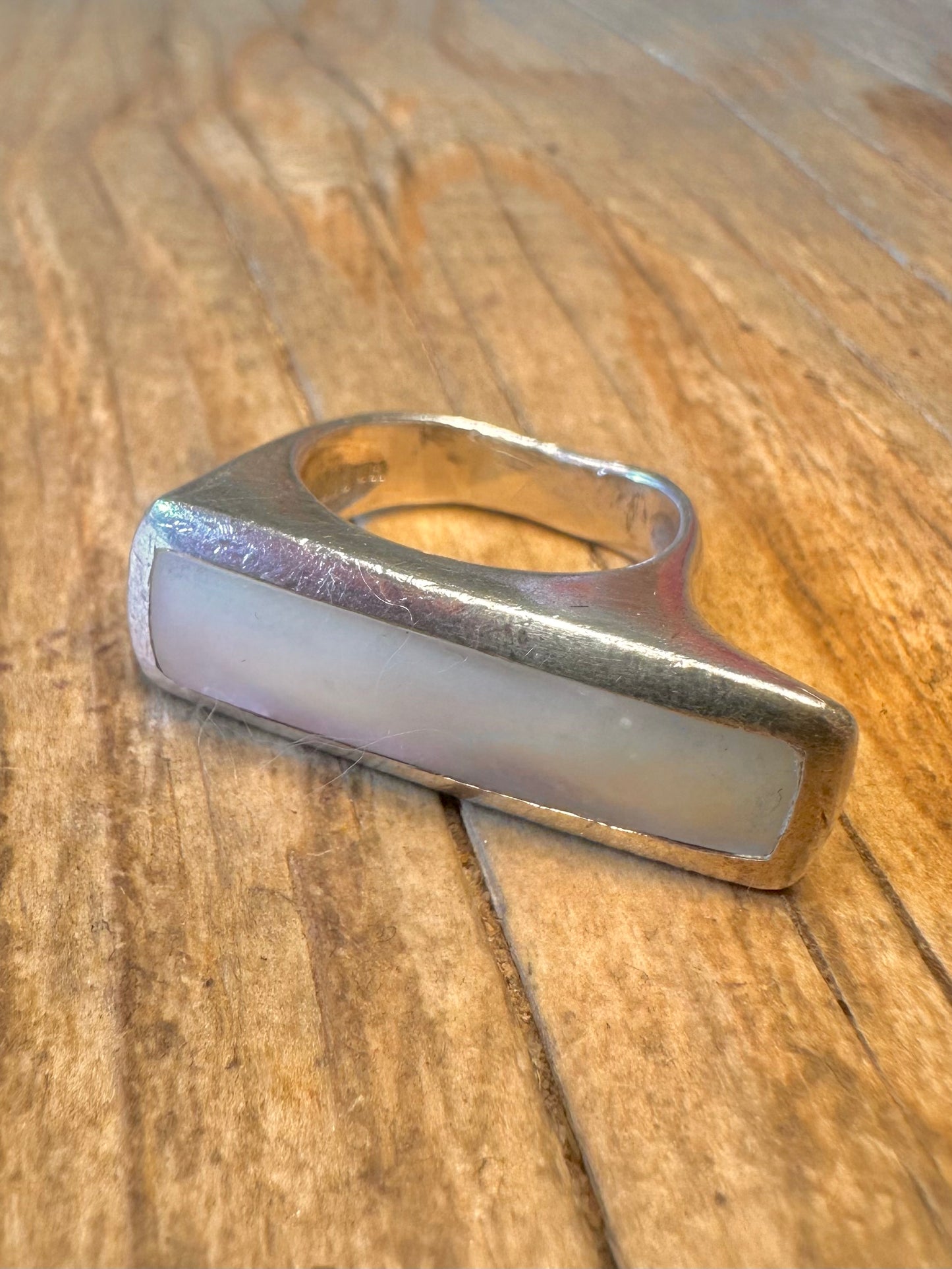 Abstract Mother of Pearl Bar 925 Sterling Silver Size O Ring
