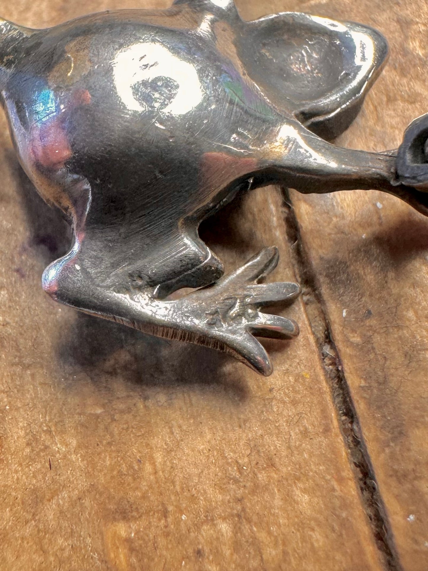 Carnelian Frog and Marcasite 925 Sterling Silver Brooch
