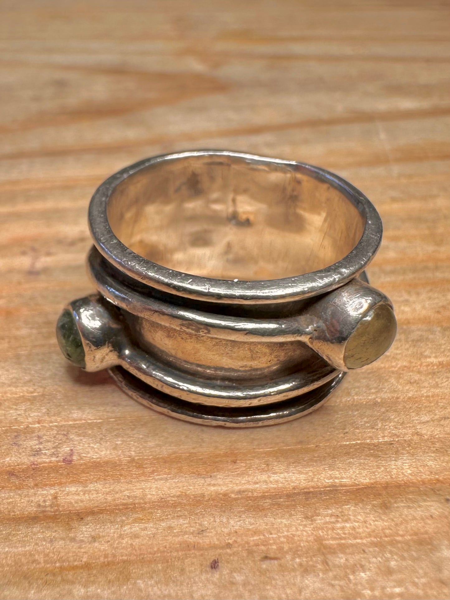 Abstract Green Stones Band 925 Sterling Silver Size N1/2 Ring