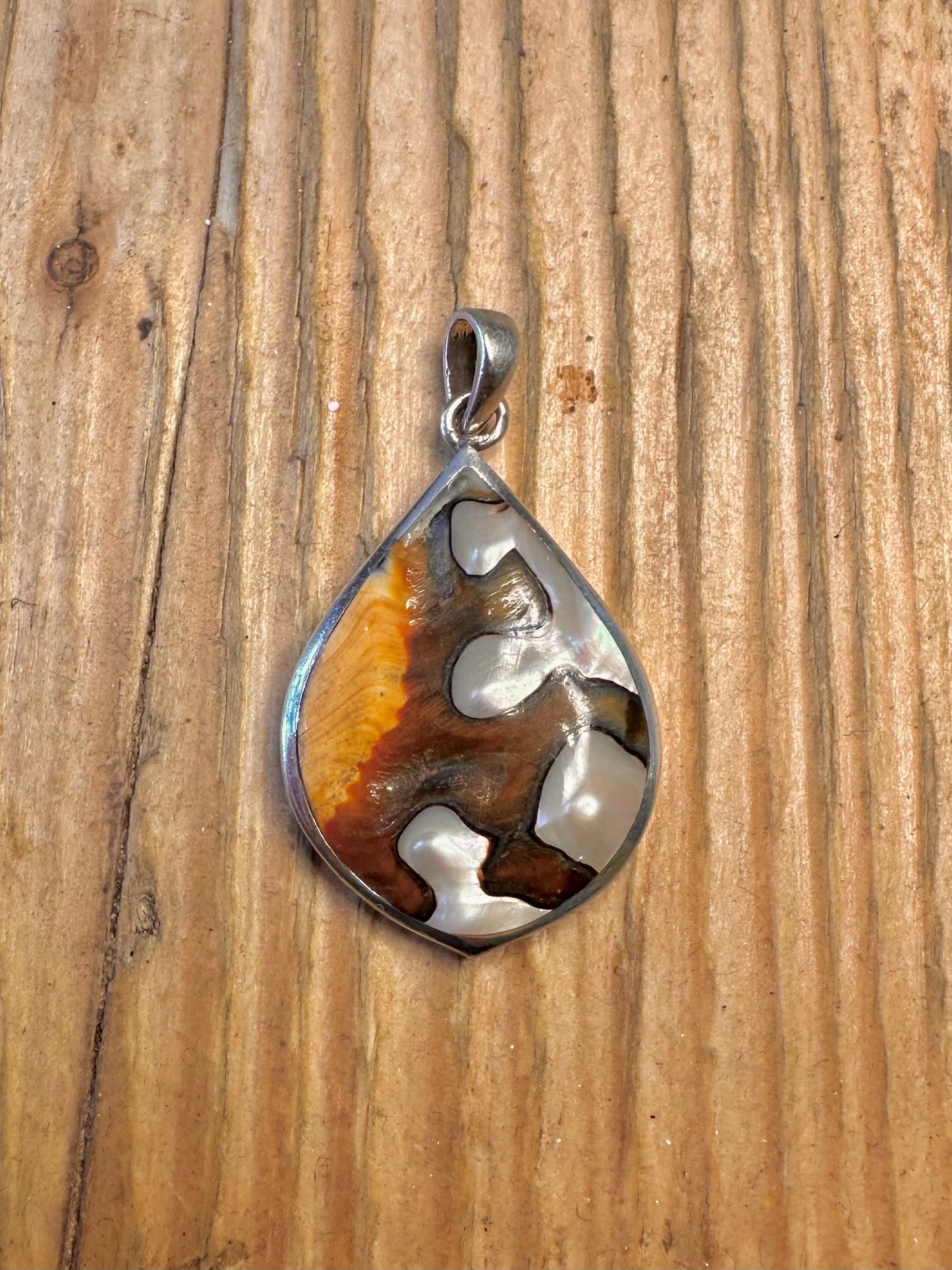 Teardrop Shape Shell 925 Sterling Silver Pendant