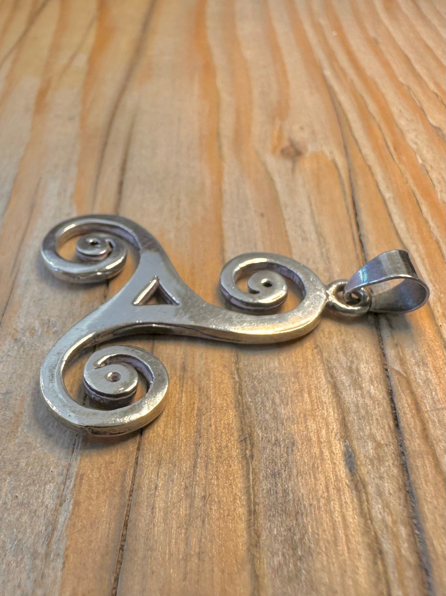 Vintage Celtic Swirl 925 Silver Pendant