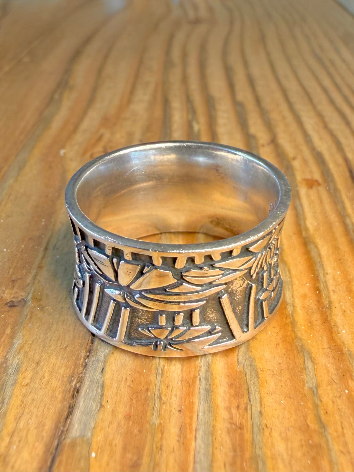 Wide Engraved Lily Pad Design 925 Sterling Silver Size T Ring